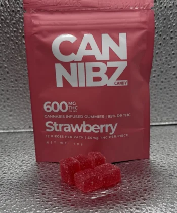 CanNibz Gummy Cubes (600mg Infused 12x50mg) - Strawberry